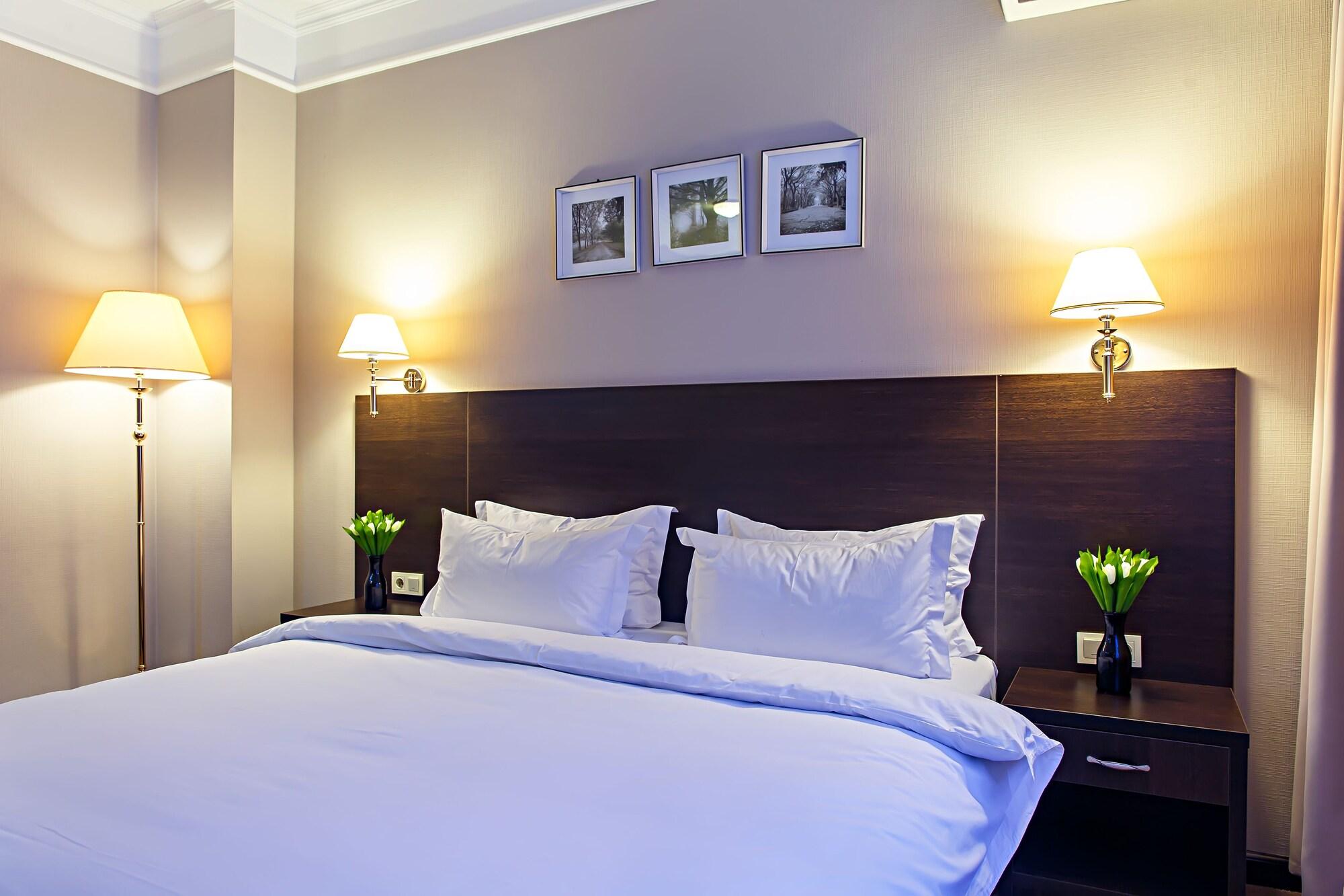 Red Village Hotel Астана Екстериор снимка