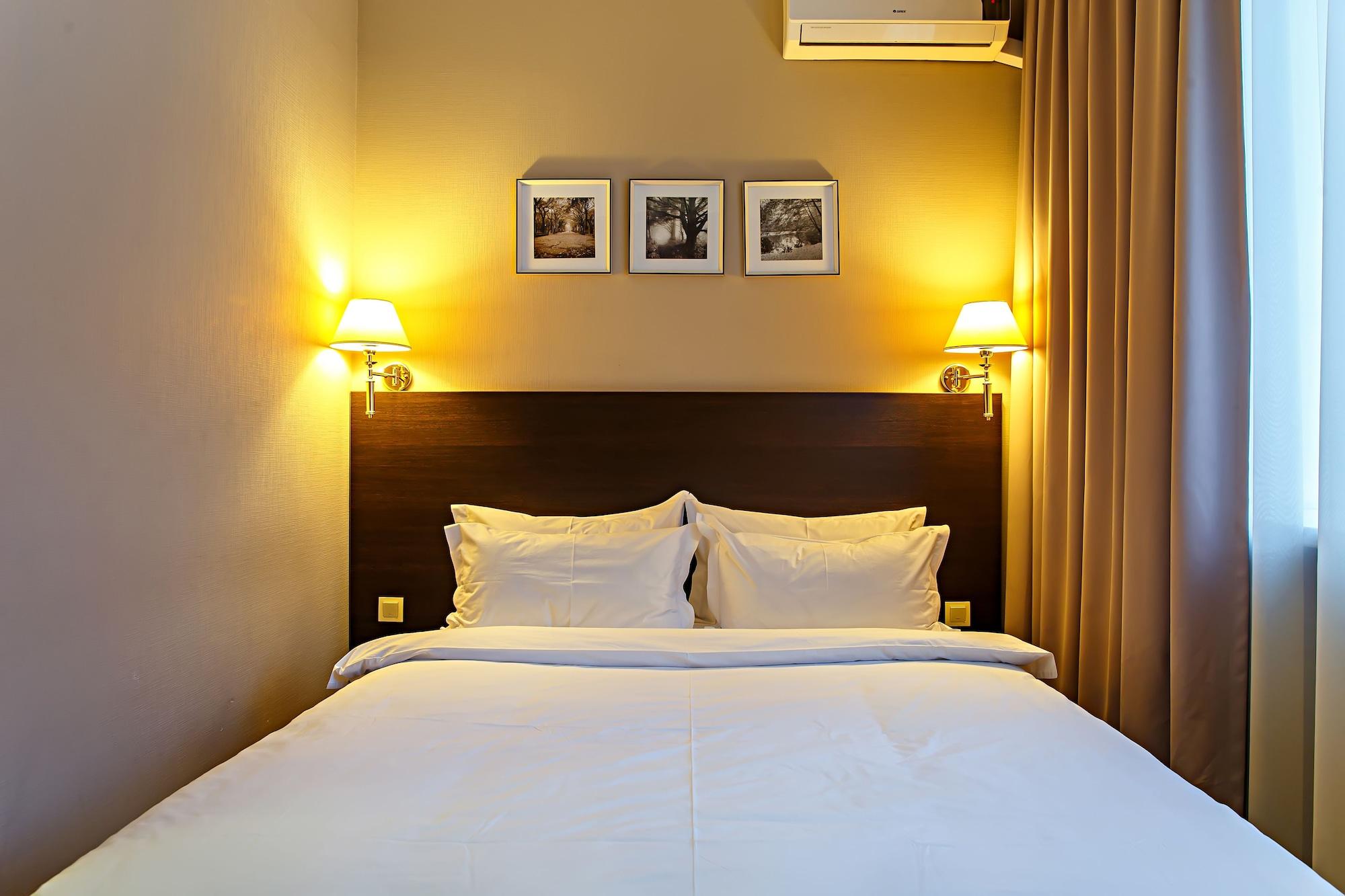 Red Village Hotel Астана Екстериор снимка