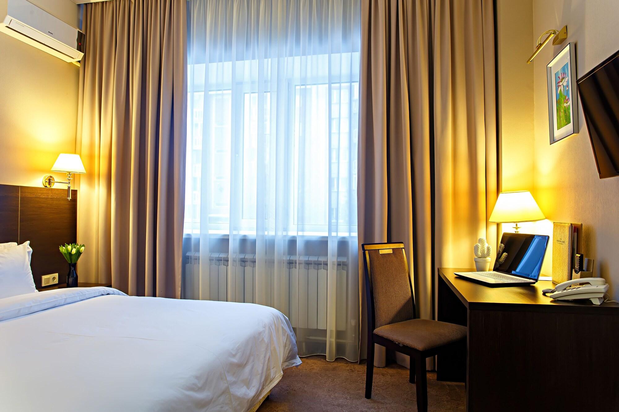 Red Village Hotel Астана Екстериор снимка